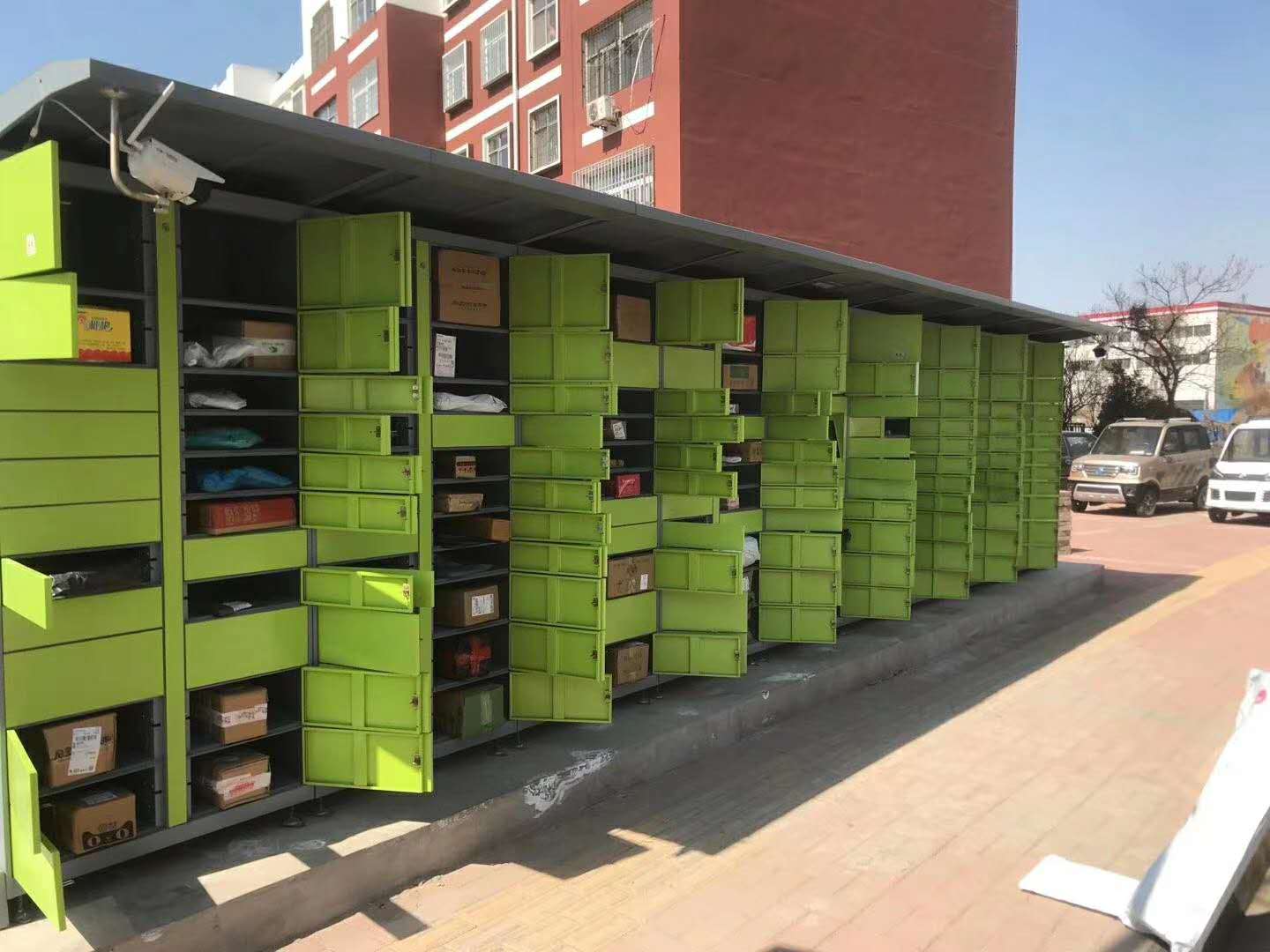 快遞小哥為什么會為快遞柜買單？